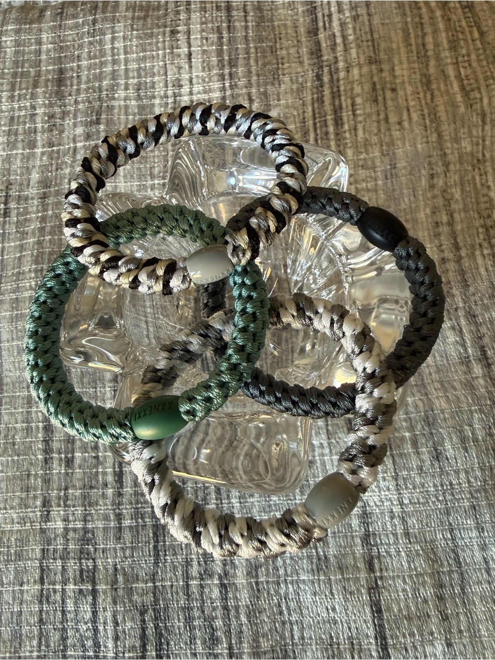 Authentic original KKNEKKI
hair ties. Set of 4